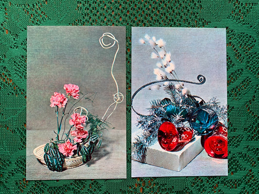 2 Soviet vintage Christmas / New Year greeting postcards - Winter Motives - Flower Compositions - 1976 - unused