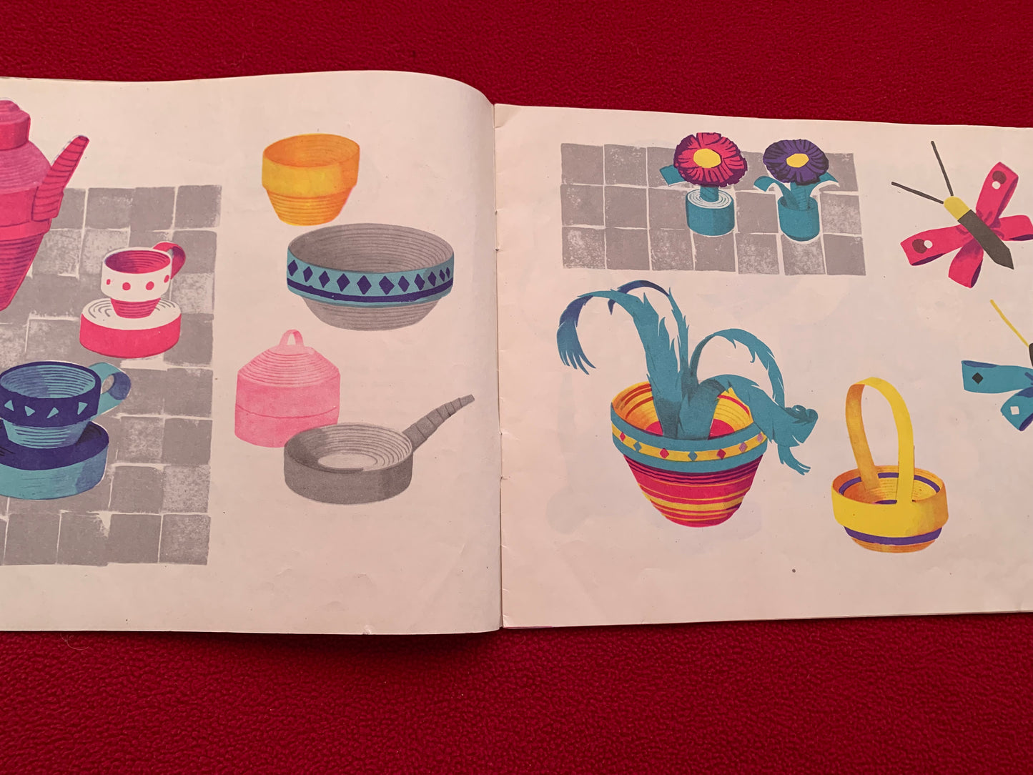 Estonian Children's Craft book - COLOURFUL PAPER TOYS from paper stripes - Printed in 1969 - USSR