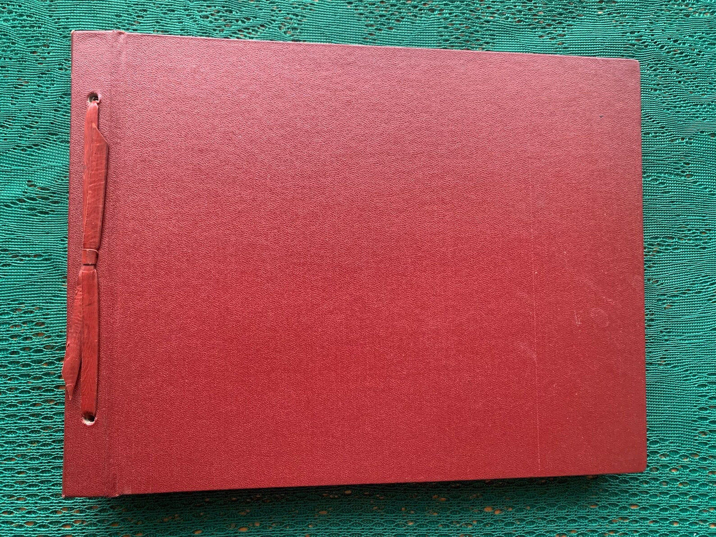 Vintage unused photo album from 1970s - Red Soviet photo album with strong cardboard sheets - Journaling, scrapbooking album - Craft supply
